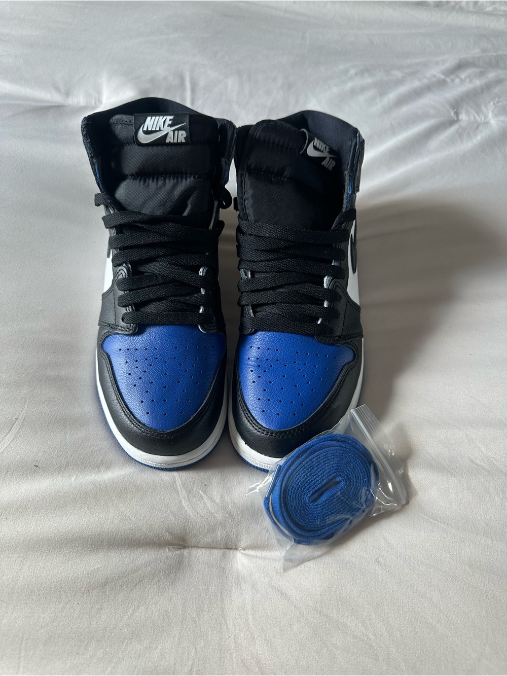 Nike Air Jordan 1 - Black White Blue - Picture 3 of 5